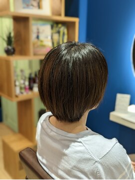 風の中の髪 オーガニックヘナ