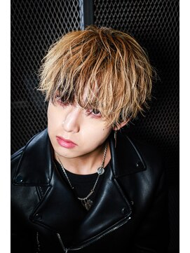 アストラ(ASTRA) マッシュウルフ　インナーカラー　メンズ　ハイトーン