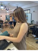 ハイライトに艶髪シルクストレート
