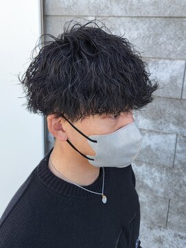 ニアウ 伊勢崎連取店(Niau) 刈り上げマッシュ波巻きツイストスパイラルパーマメンズショート
