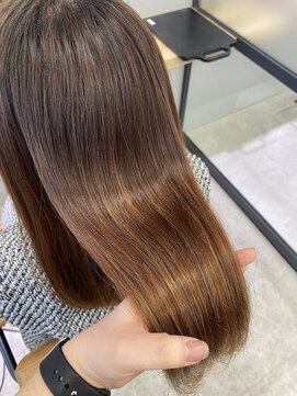 リジー(Litzy) TOKIOトリートメントとヘッドスパ【三國麗奈】