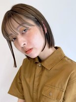 ローネス(LONESS)&nbsp;コンパクトにおさまるぷつっと切りっぱなしボブ