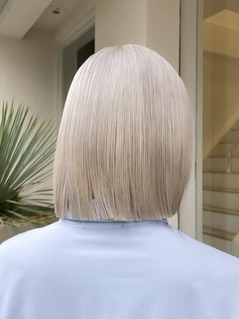 タイドヘアー 高槻2号店(TIDE HAIR) ホワイトカラー