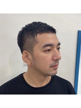 カッシーニ 澄川店(CASSINI) ソフト刈上げ、クールブラック