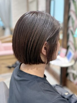 ザザ シンジュク(ZA/ZA shinjuku) ぱつっとミニボブ