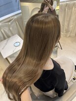 ミラ(MIRA)&nbsp;ブリーチ無しカラー／ベージュカラー／ヘーゼルベージュ／梅田