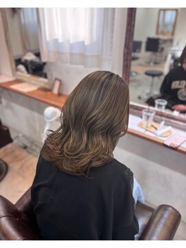 エトワール(Etoile HAIR SALON) ハイライトオリーブベージュ大人ガーリー