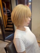 ロルド シェリ(Rold Cheri) 【山本智文】ブロンドカラーハッシュボブ