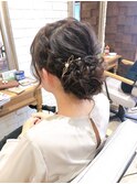 立体感満点まとめ髪/シニヨン