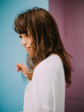 フローラビューティーヘアー(Flora Beauty Hair) ゆる×ロングウエーブ/20代/30代/40代/50代/岡山/表町