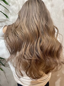 アンアロール(an aRoiR) シャドールーツホワイトラテ