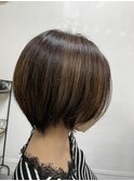 ブリーチハイライトで立体感+イルミナカラーで人気カラーに◎