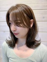 オーシャン(Ocean)&nbsp;[OCEAN Hair&Life藤原純] 外ハネレイヤーミディ×艶ベージュ☆