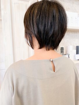 キャアリー(Caary) 福山市 人気 丸みショートボブ 丸みショートヘアCaaryキャアリー