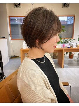 クシェル(kuschel) 大人ショートボブｘミルクチョコレートx前髪カットx丸みショート
