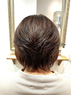 ヘアー グリーン(hair green) 30代40代50代/くせ毛カバー/大人ショート/ウルフショート