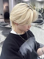 センターパート ケアブリーチ 表参道