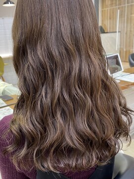 アメリ バイ アピッシュ(Amelie by apish) コテ巻き風パーマ上から少ししっかり目　新デジタルパーマ