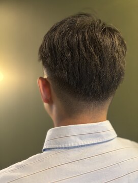 ハチ(.hachi) メンズ フェード