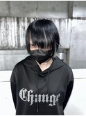 漆黒ストレート×白ハイライト