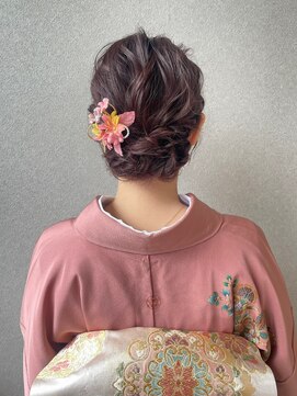 サークル(CIRCLES) 着物×シニヨン