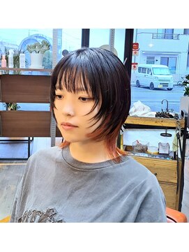 ヘアーサロン カヴィエ(hair salon covie) インナーカラー　デザインカラー　ウルフカット　レイヤーカット