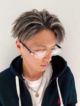 ルーシー 渋谷(LUCEY) ツイストハーフバックパイルツイストパーマフェード