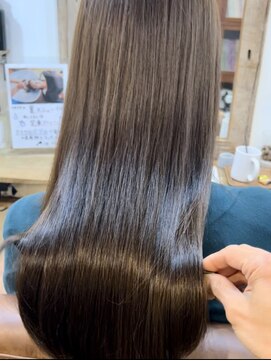 クオリア(QUALIA) 内部補強で叶える上質ブラウン×fiberケラチントリートメント/柏