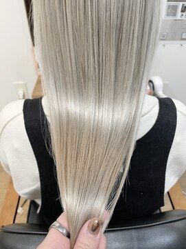 ラック 津田沼(LUCK) ハイトーン/ホワイトブロンド/シルバーブロンド/艶カラー