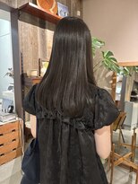 アルク(alku) ロングヘアアレンジ 地毛風カラー 透明感カラー