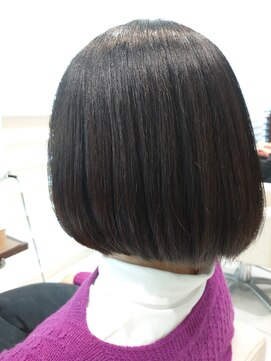 エムコーゾーヘアー(M KOZO hair) 前上がりワンレングスボブ