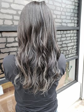 ヘアーデザインワウ(Hair design WOW) 外国人風カラー