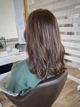 ロルド シェリ(Rold Cheri) 脱白髪染めハイライト