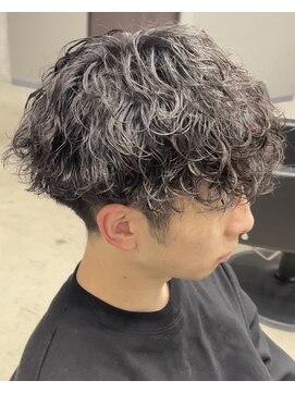 フイ 自由が丘(men's salon Hui) メンズ/アップバング/ツーブロックマッシュ/束感ショート波巻き