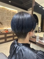 ヘアリゾート粋 ティガ 池袋店(tiga)&nbsp;池袋 ハンサム ショートボブ ブルーブラック
