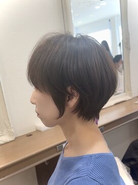 アッシュ 大泉学園店(Ash) 【襟足まで可愛い】丸みショート