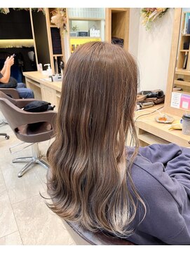 シオン(sion) インナーカラー/グレージュ/アッシュグレー/20代/30代/40代/50代