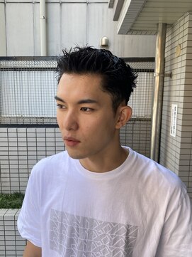 ウェルネス(Wellness) 刈り上げショート スパイキーショート