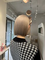 ムーム(Momb)&nbsp;残留からの2ブリーチミルクティーカラー