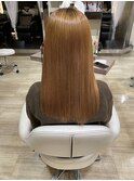 「縮毛矯正で叶える理想のストレートヘア」