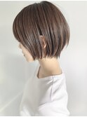 大人かわいい髪質改善カラー耳かけ丸みショートボブ