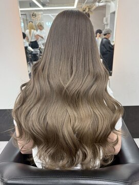 アリープアウル(ALEAP owl) グラデーションカラー/アッシュブラウン/ロング