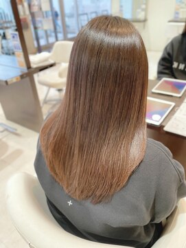 艶感ストレート髪質改善ブラウンカラー
