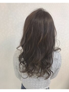 ヘアーアンドメイク ドレス(DRESS) アプリエミドルカラー  モノクローム