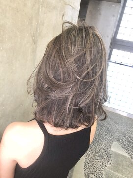 キー(kｅｙ) グレージュ