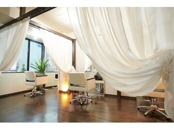 youres hair 髪質改善トリートメント&ヘッドスパ　新宿EAST【ユアーズ　ヘアー】