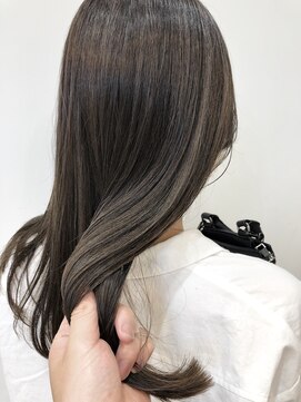 ネイヴィル(navile) シルクグレージュ×ハイライト◎