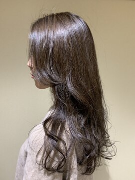 ゼン(Zen.) 【顔まわりで変わる○】大人可愛いロングZen.手塚