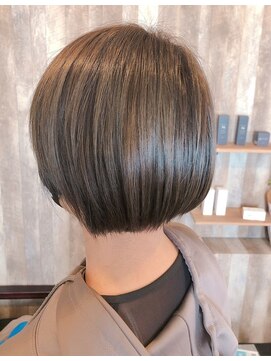 アルム(hair salon Alum) 『 コンパクトなミニボブ☆　くすみ系マットカラー 』