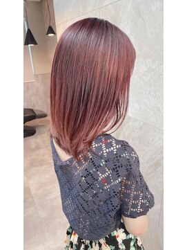 ドゥマン(Demain) 外ハネボブセクションカラーペールピンク小顔カット薄めバング